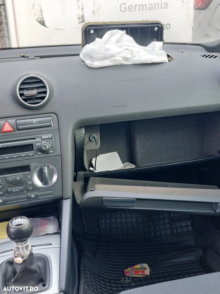 Dezmembrez Audi A3 8P - 2