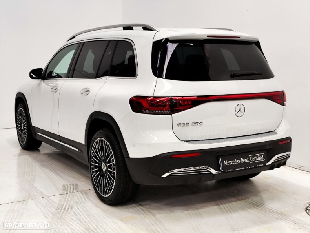 Mercedes-Benz EQB 250 AMG Line - 2