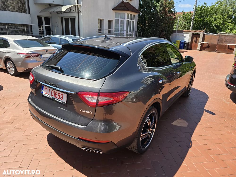 Maserati Levante Q4 GranLusso - 7