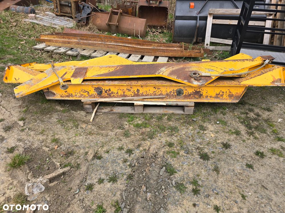 Volvo A30F - 24