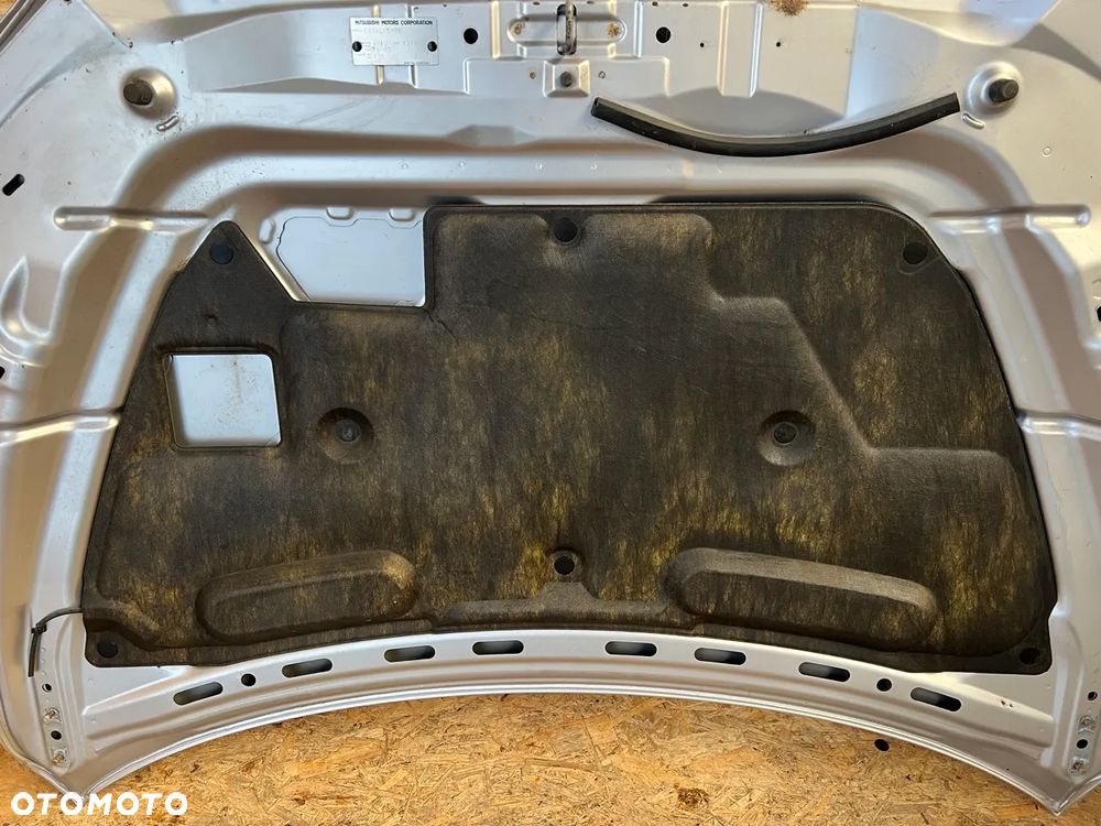 WYGŁUSZENIE wyciszenie maski MITSUBISHI LANCER X VIII