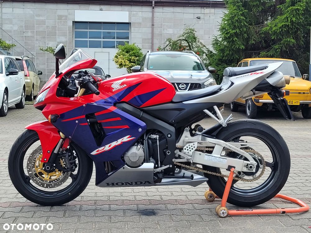 Honda CBR - 9