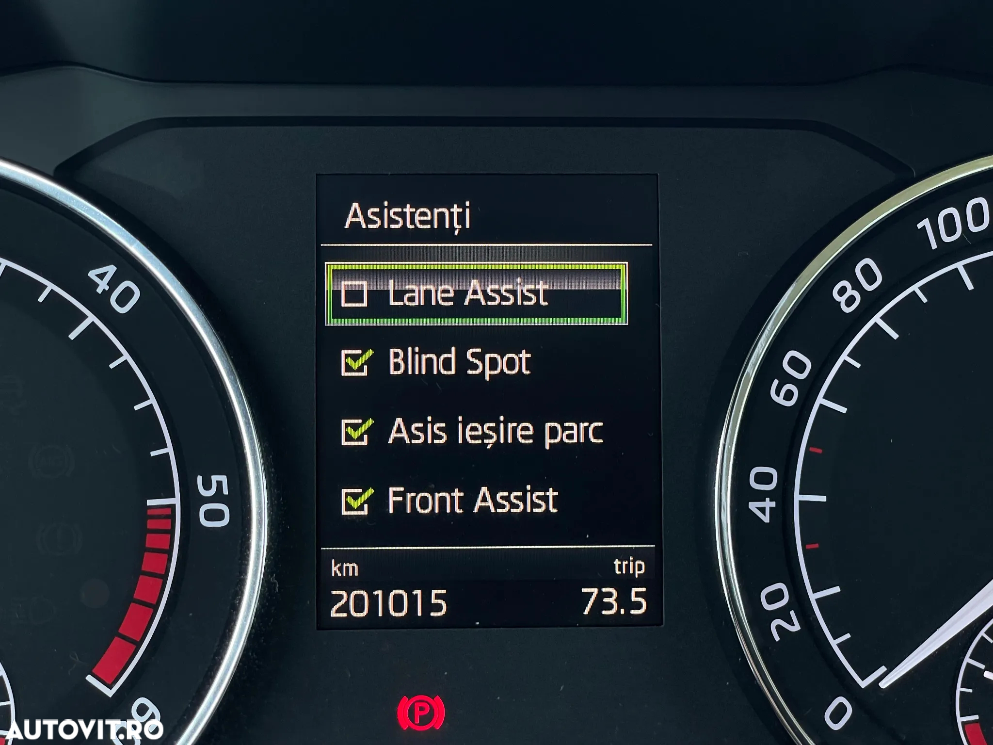 Skoda Superb Combi 2.0 TDI Style - 20
