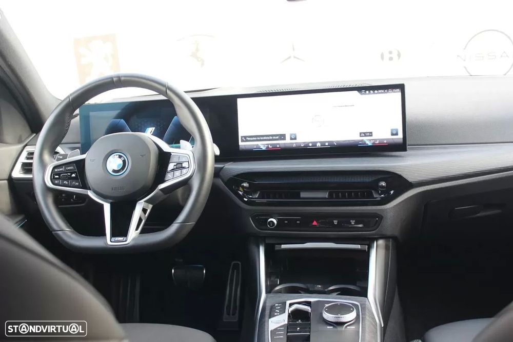 BMW 330 e Touring Aut. M Sport - 30