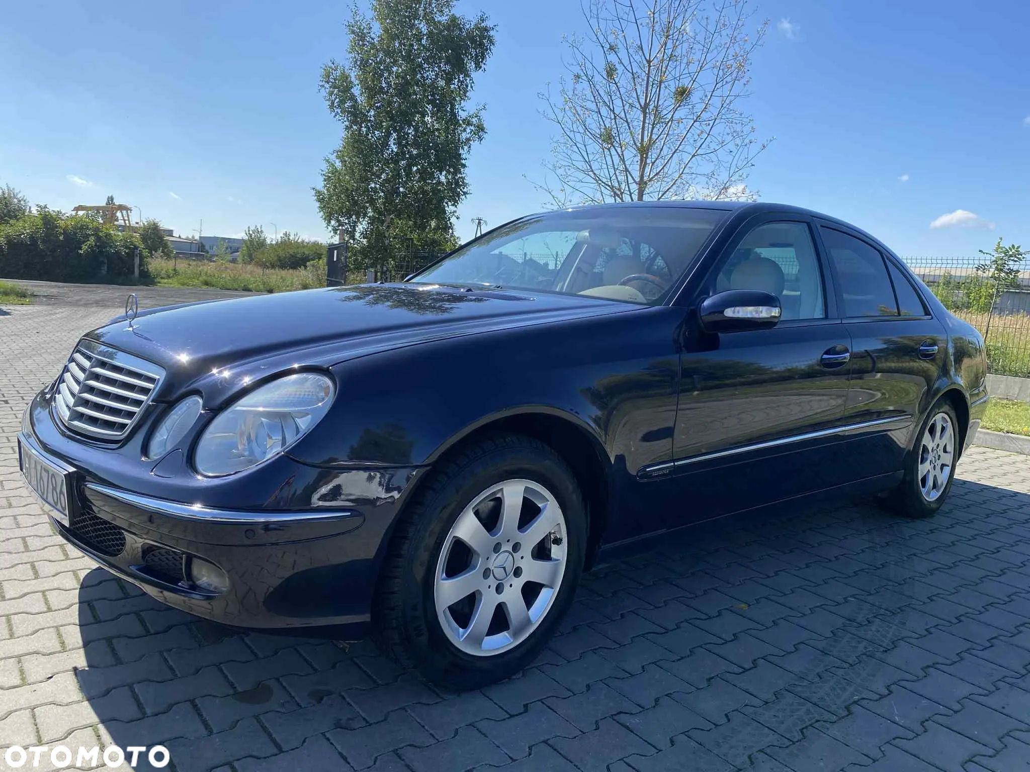 Mercedes-Benz Klasa E 240 4-Matic T Elegance - 1
