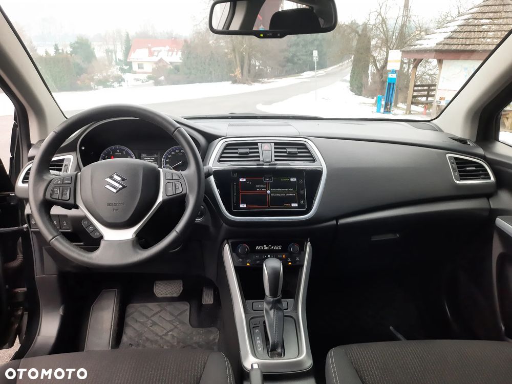Suzuki SX4 S-Cross 1.0 T Premium - 10