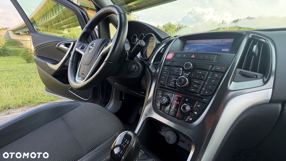 Opel Astra 1.4 Turbo - 26