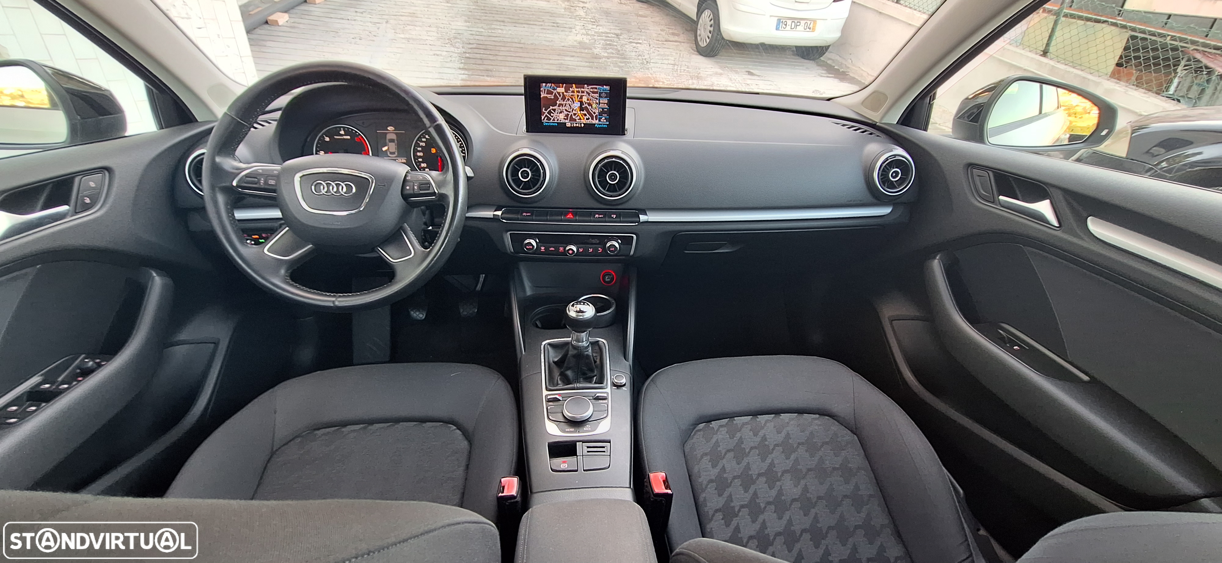 Audi A3 Limousine 1.6 TDI Attraction - 17