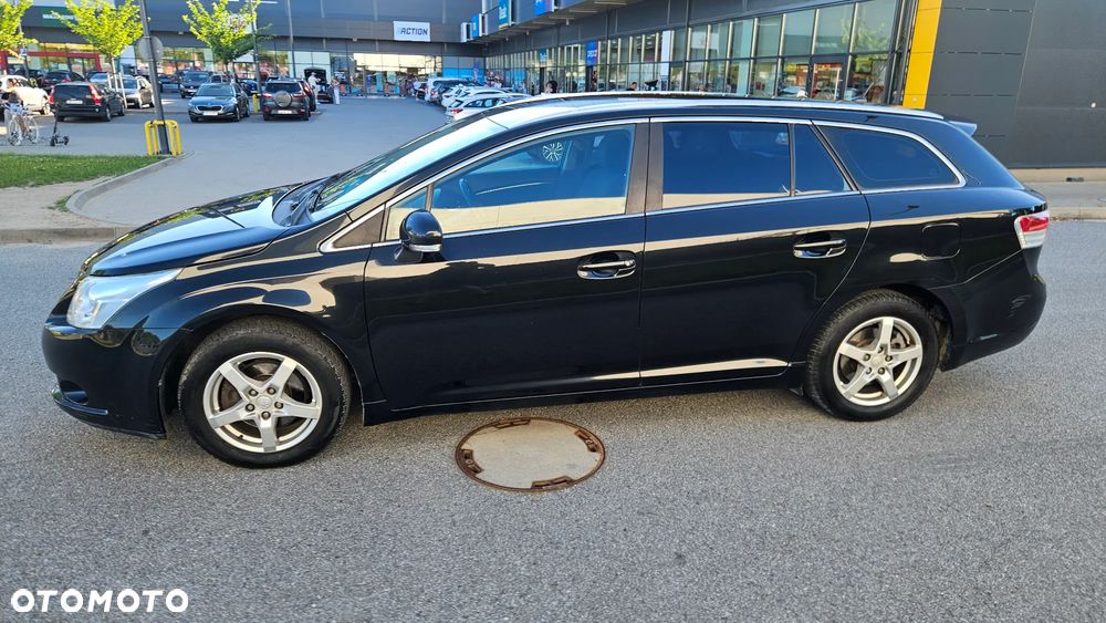 Toyota Avensis - 5