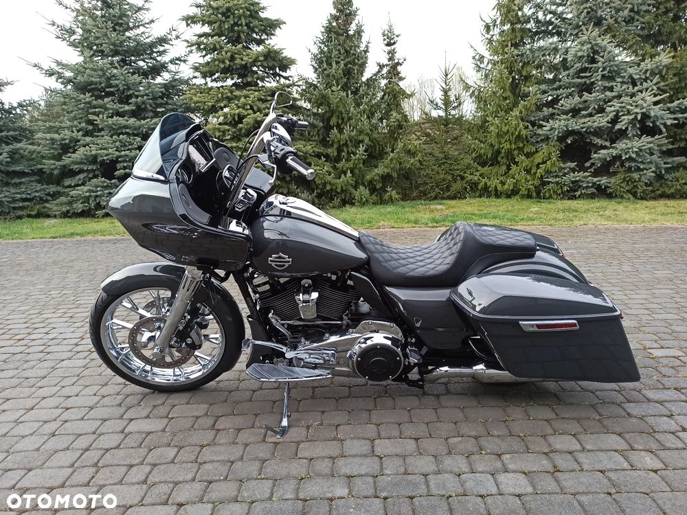 Harley-Davidson Touring Road Glide - 8