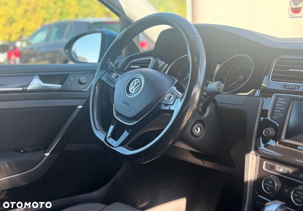 Volkswagen Golf - 14