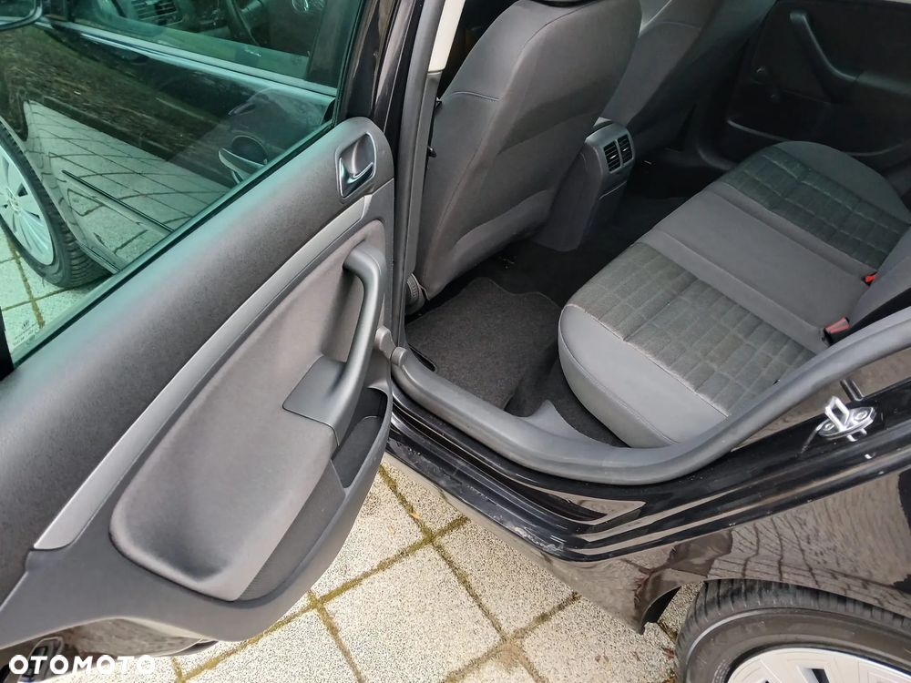 Volkswagen Golf - 15