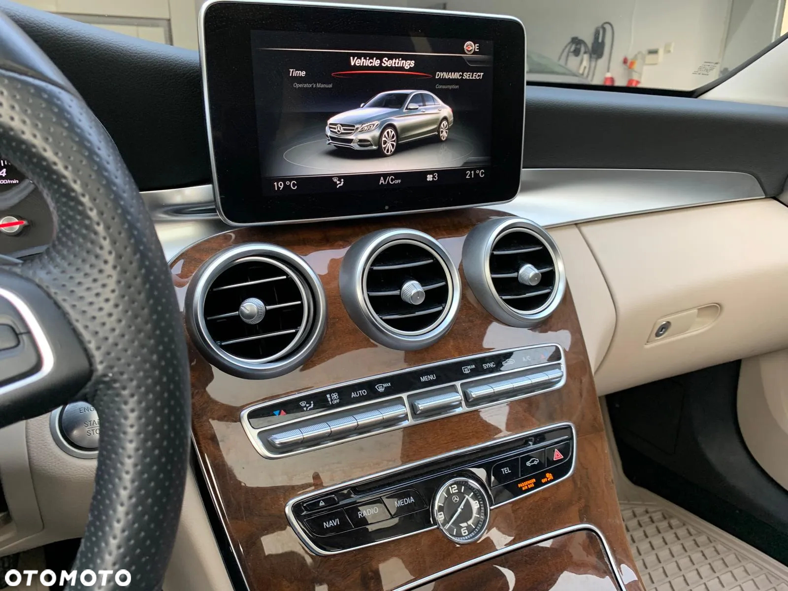 Mercedes-Benz Klasa C 300 7G-TRONIC - 14