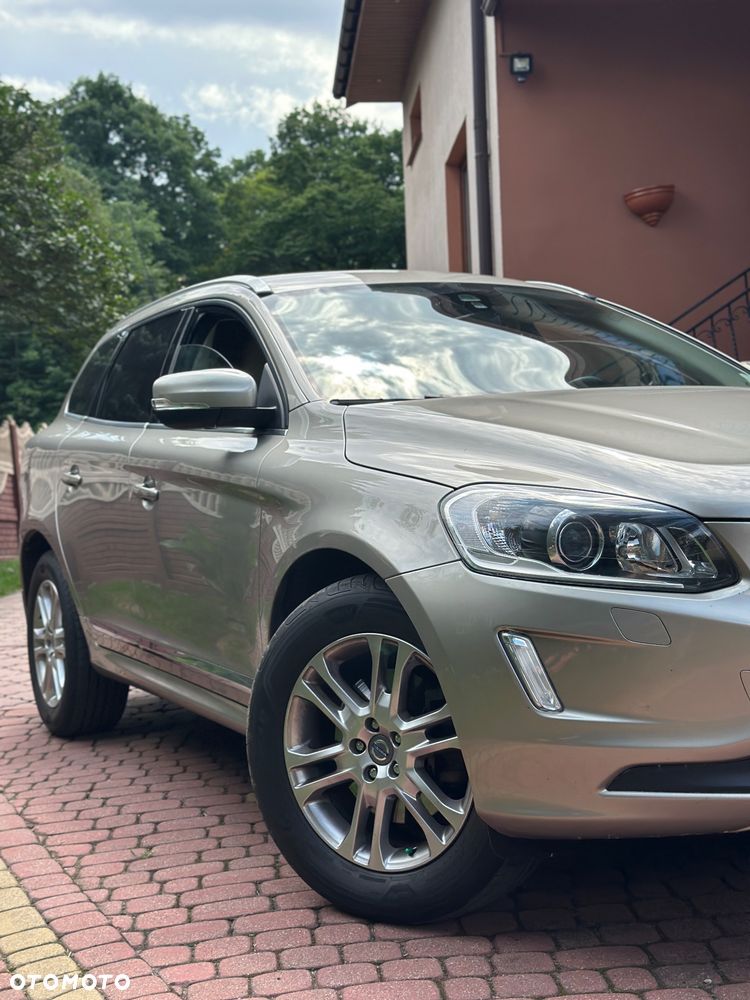 Volvo XC 60 D5 AWD Summum - 2