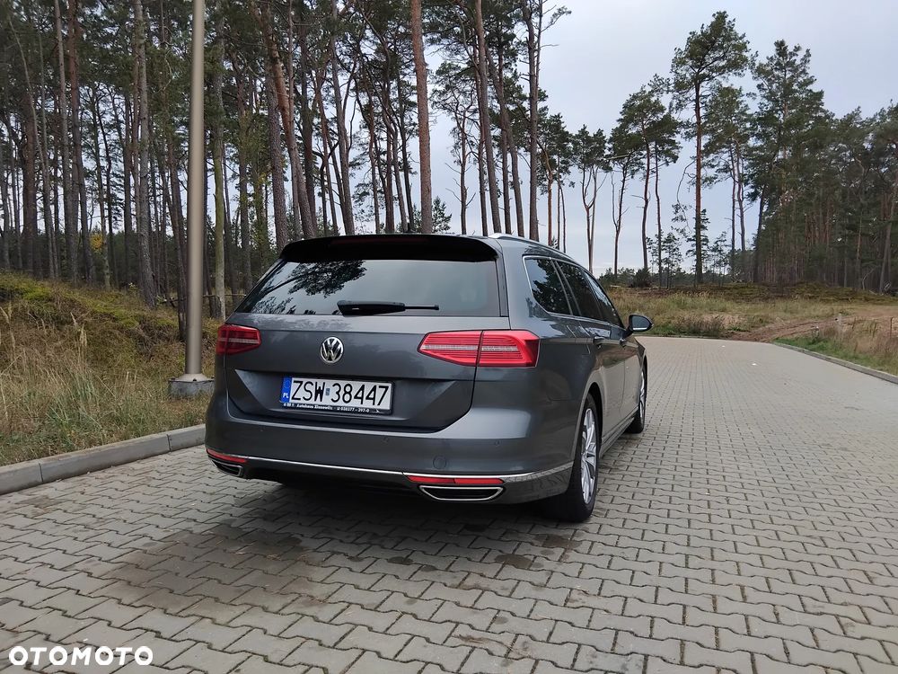 Volkswagen Passat - 15