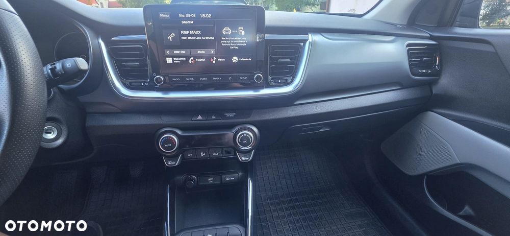 Kia Stonic 1.0 T-GDI L Business Line - 8