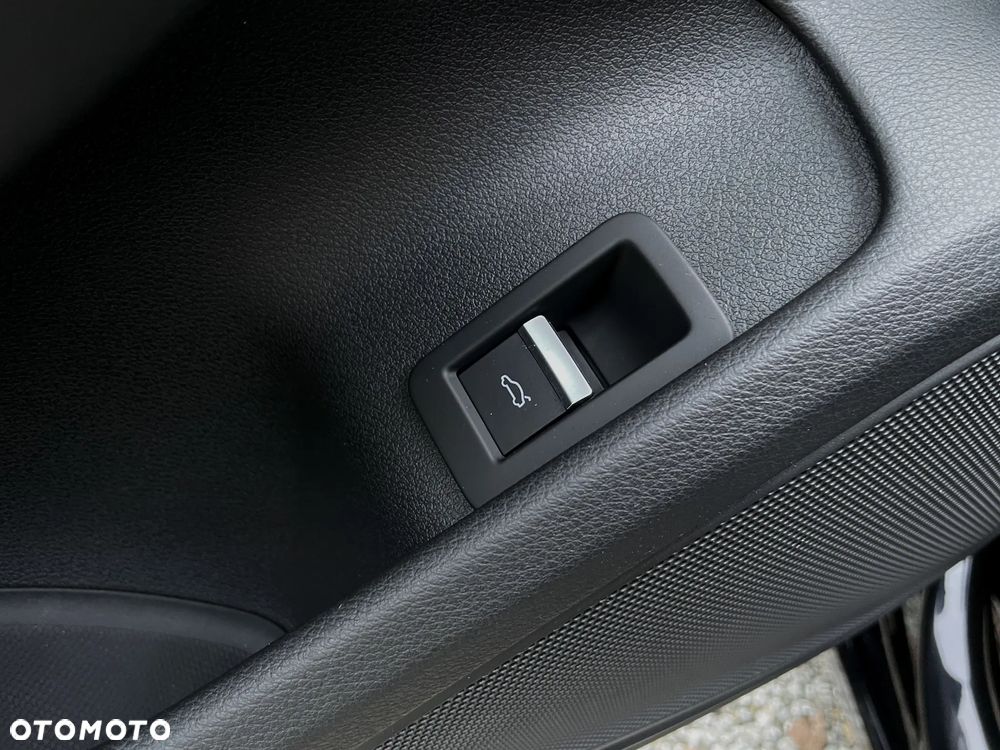 Audi A4 Avant 2.0 TFSI ultra Sport - 35