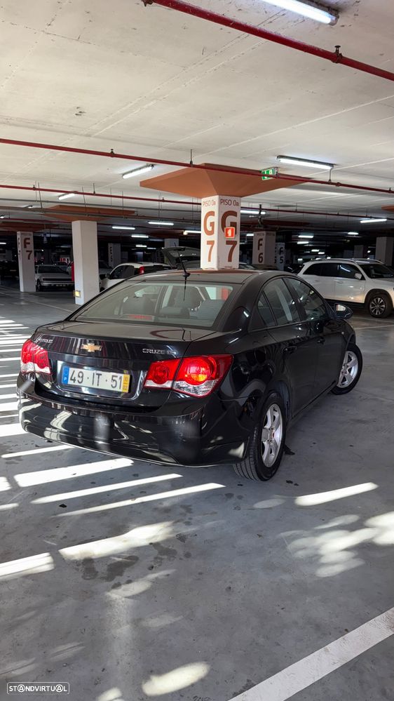 Chevrolet Cruze 1.6 LS - 20
