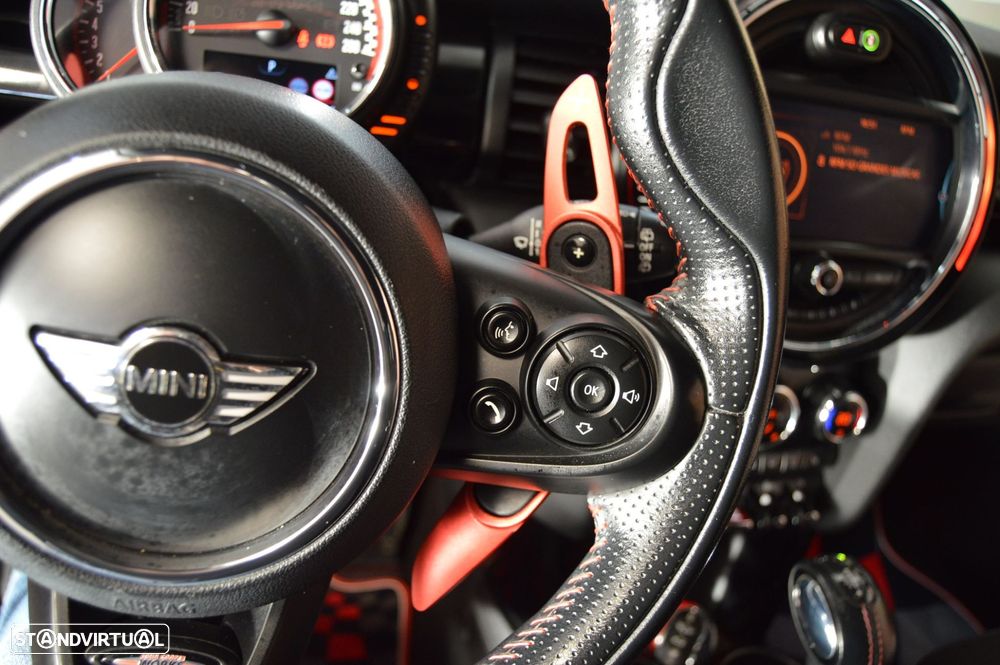 MINI 3 Portas John Cooper Works Auto Desportiva - 45
