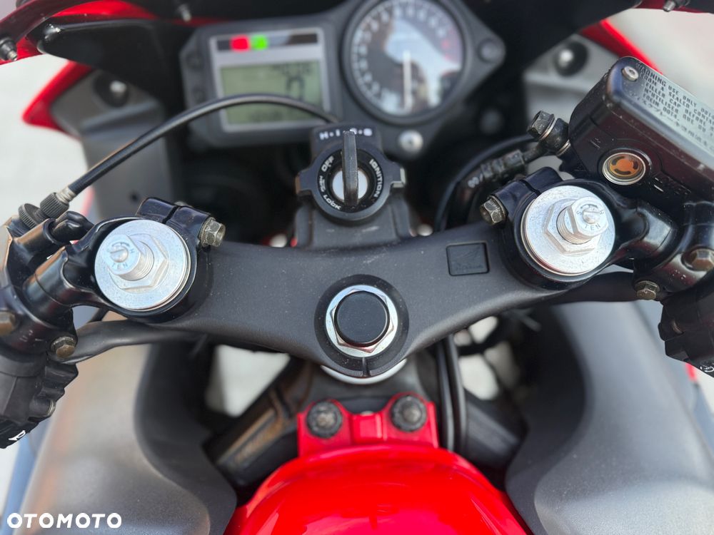 Honda CBR - 29
