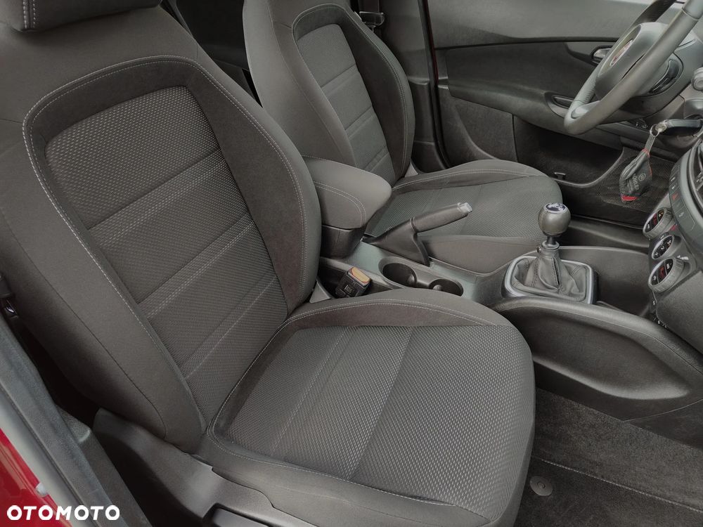 Fiat Tipo 1.4 T-Jet Business Line - 23