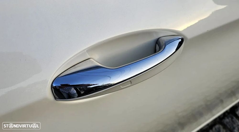 Mercedes-Benz E 220 d AMG Line - 39