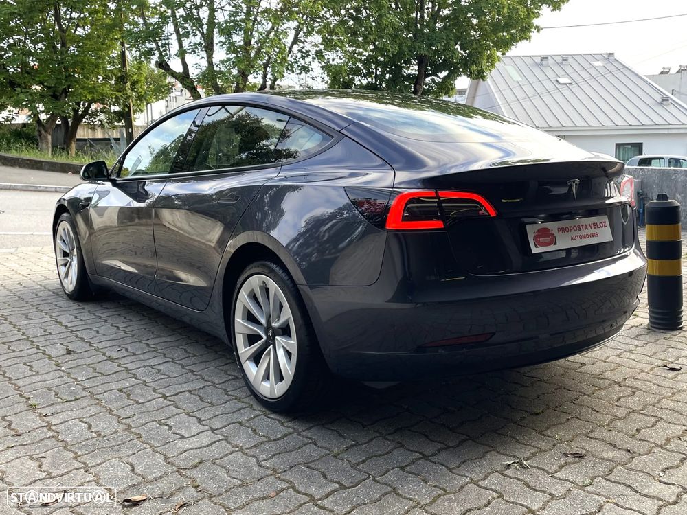 Tesla Model 3 Standard Range Plus RWD - 5