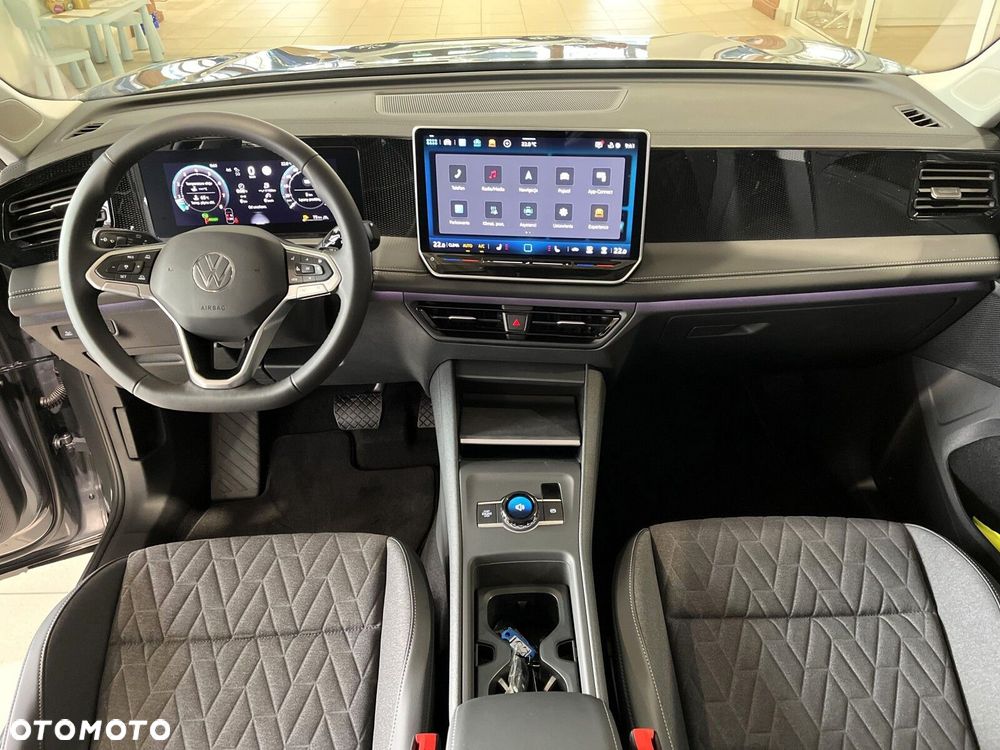 Volkswagen Tiguan - 27