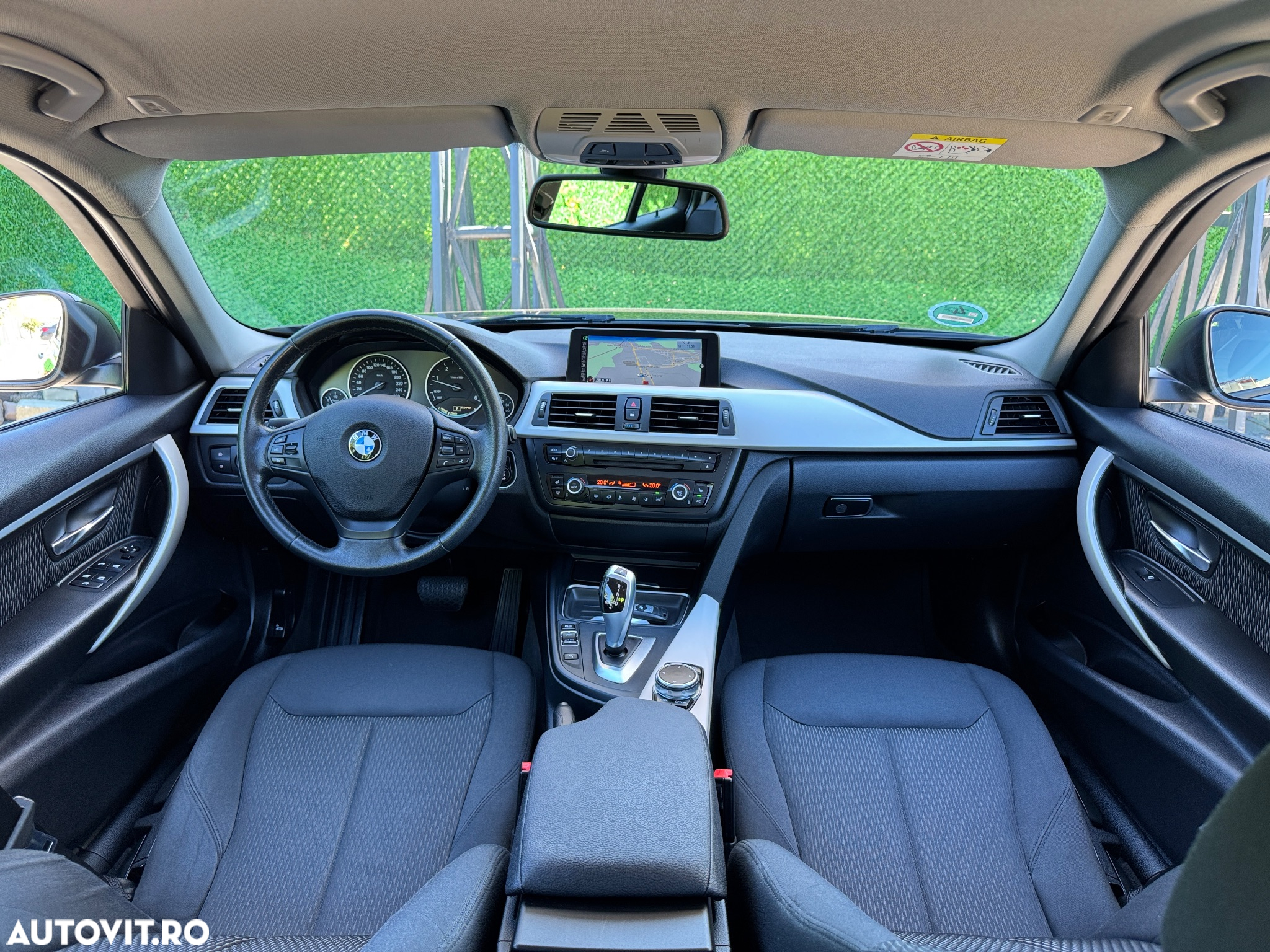 BMW Seria 3 320d Touring Aut. Efficient Dynamics Edition - 10