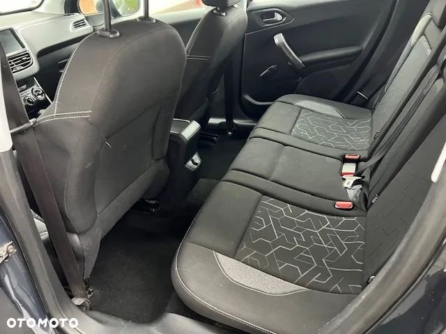 Peugeot 2008 BlueHDi 100 Active - 9