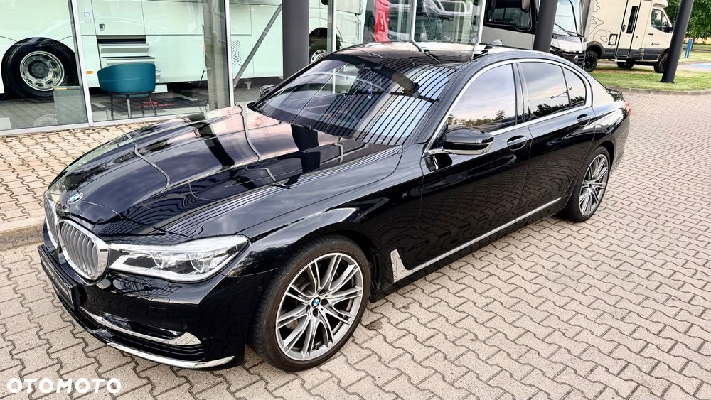 BMW Seria 7 740Ld xDrive sport - 12
