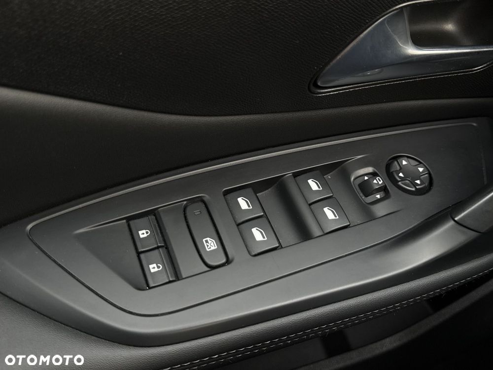 Peugeot 308 1.2 PureTech Allure S&S - 29
