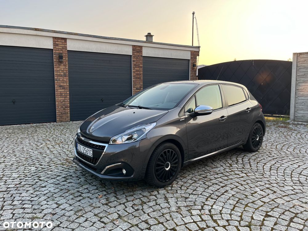Peugeot 208 - 9