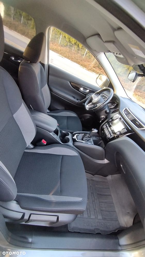 Nissan Qashqai 1.3 DIG-T N-Connecta DCT - 14