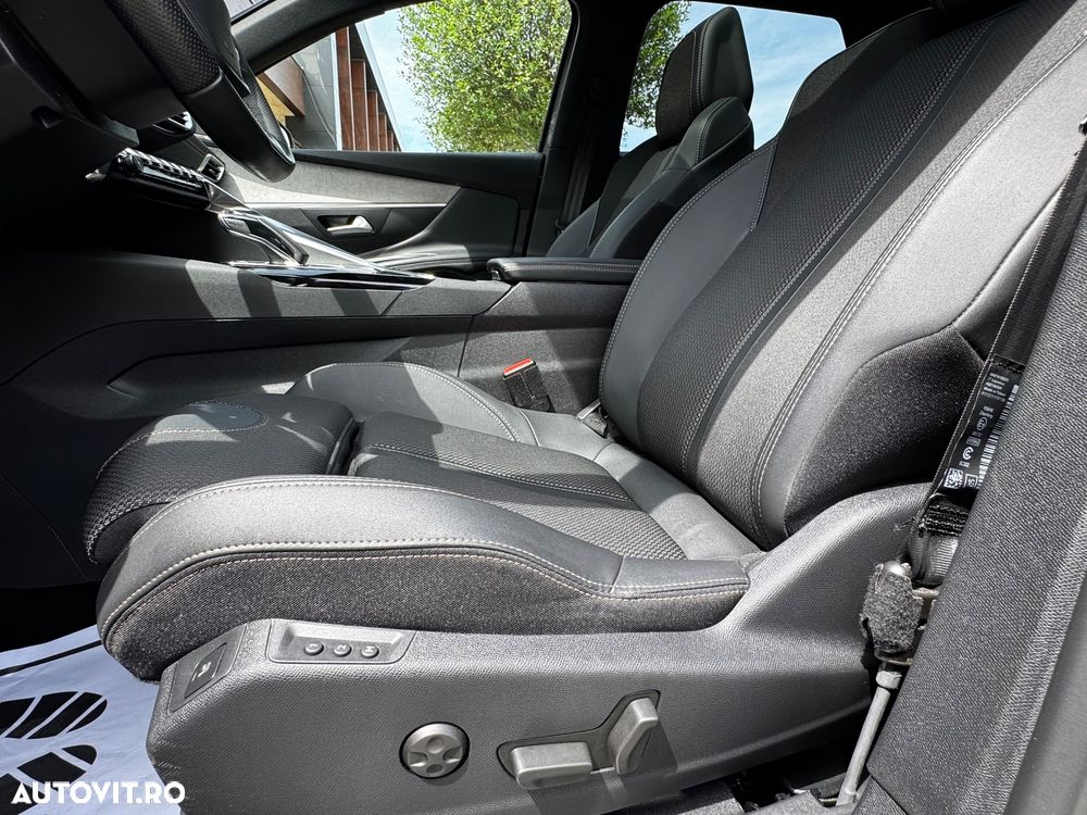 Peugeot 3008 225 e-EAT8 GT - 25