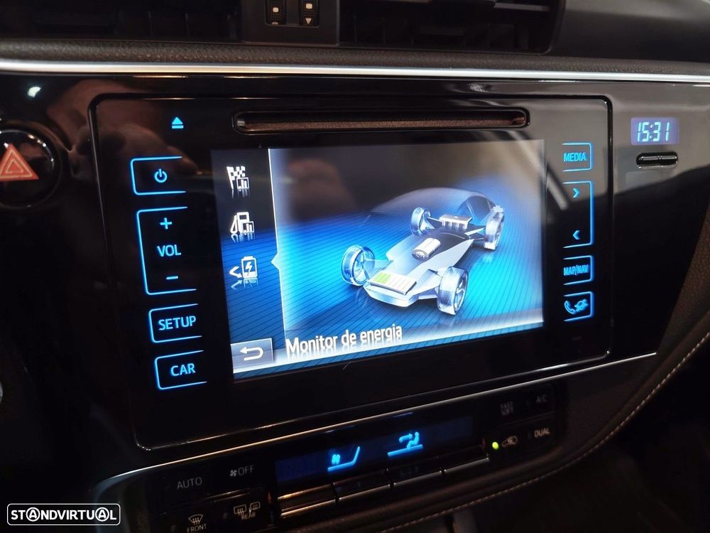 Toyota Auris Touring Sports 1.8 HSD Exclusive+Navi - 26