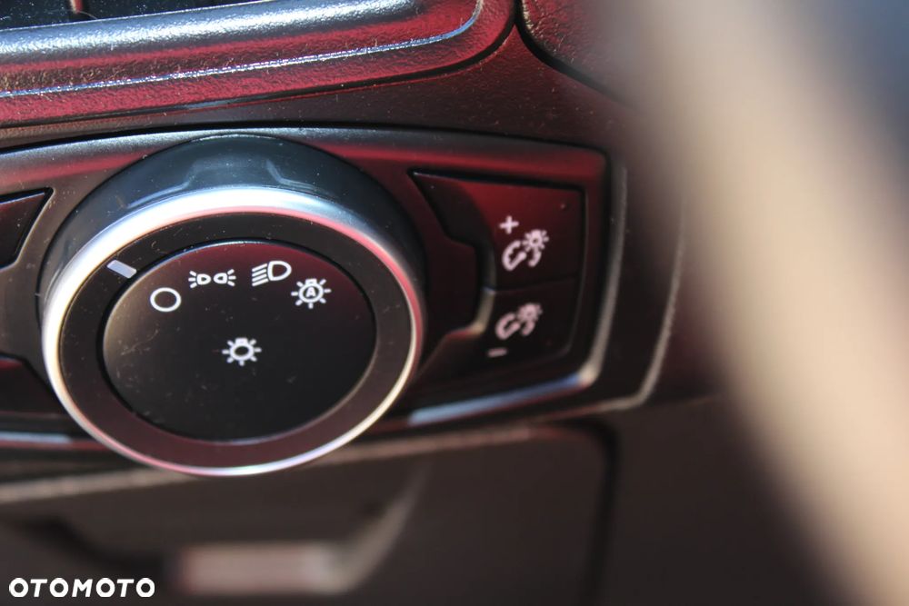 Ford Focus 1.0 EcoBoost Gold X ASS PowerShift - 29