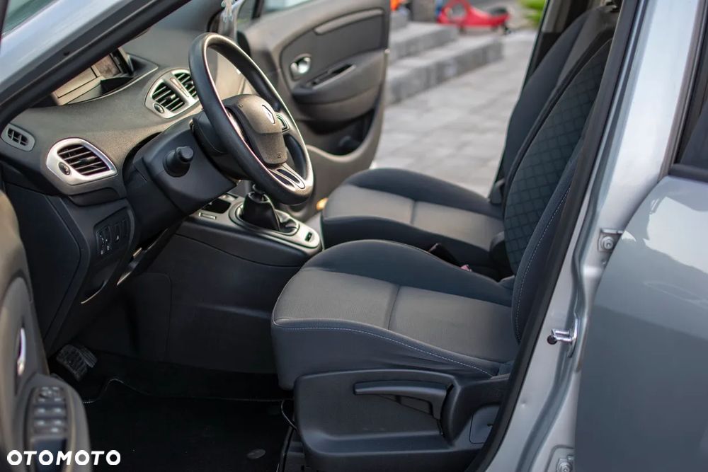 Renault Scenic - 33