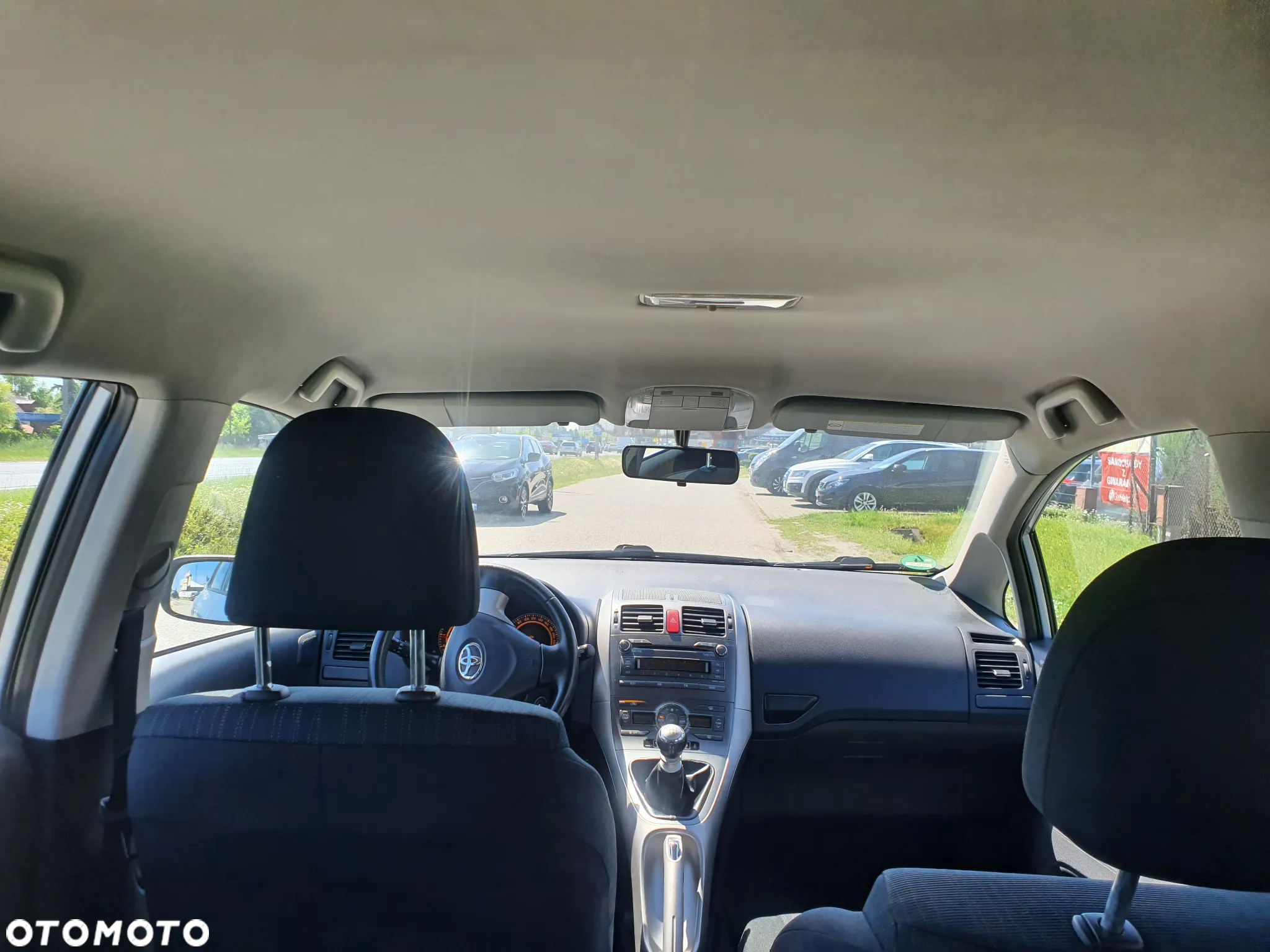 Toyota Auris 1.33 VVT-i Entry - 24