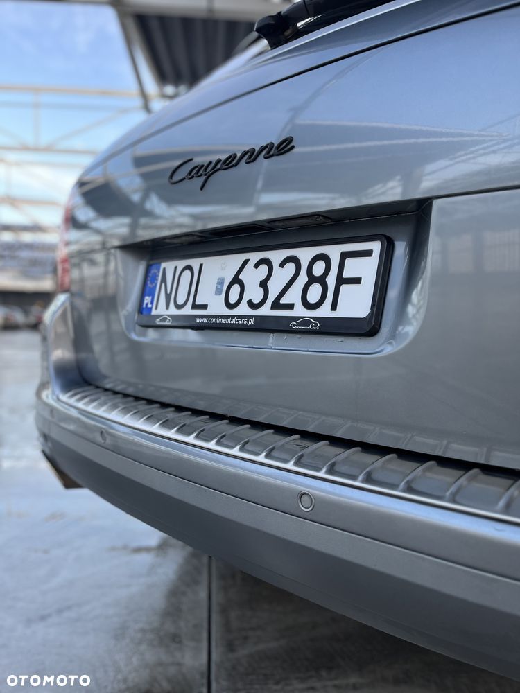 Porsche Cayenne - 18