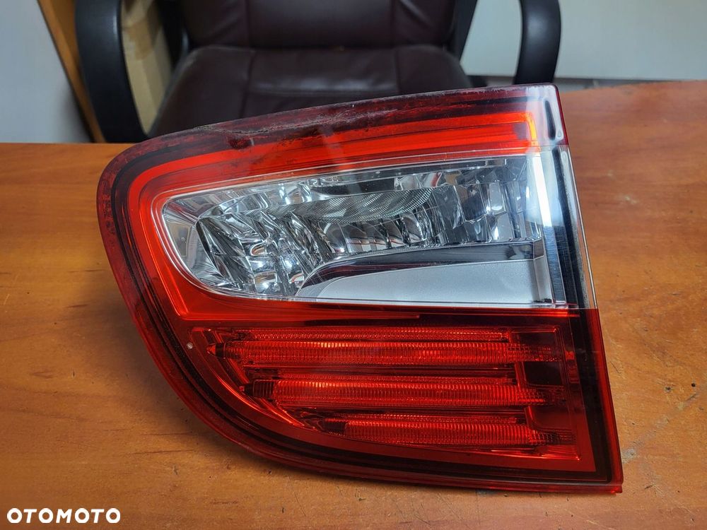 LAMPA TYLNA KLAPY CITRIEN C4 AIRCROSS PRAWA LEWA 132-37166 - 2
