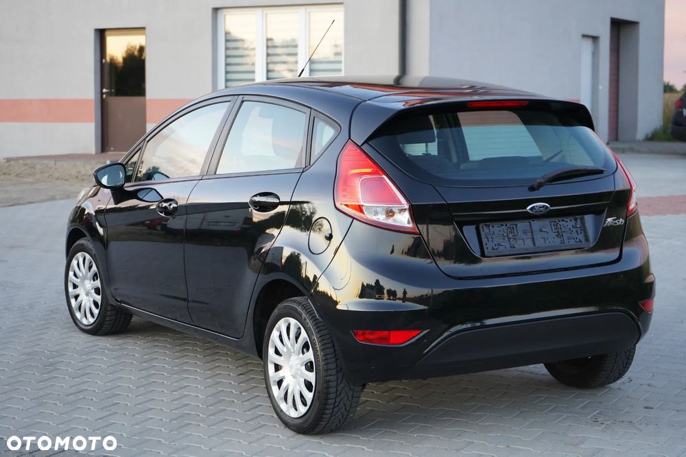 Ford Fiesta 1.25 Celebration - 6