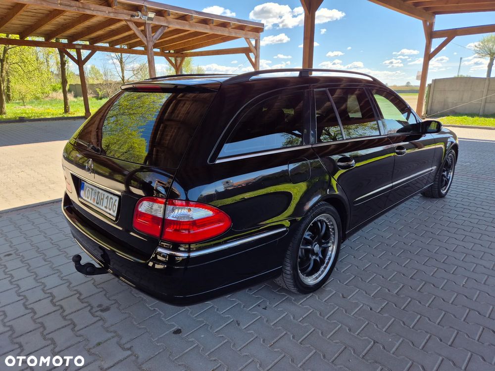 Mercedes-Benz Klasa E 240 4Matic Elegance - 7
