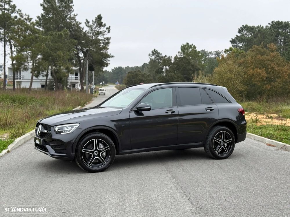 Mercedes-Benz GLC 300 de 4Matic 9G-TRONIC AMG Line - 2