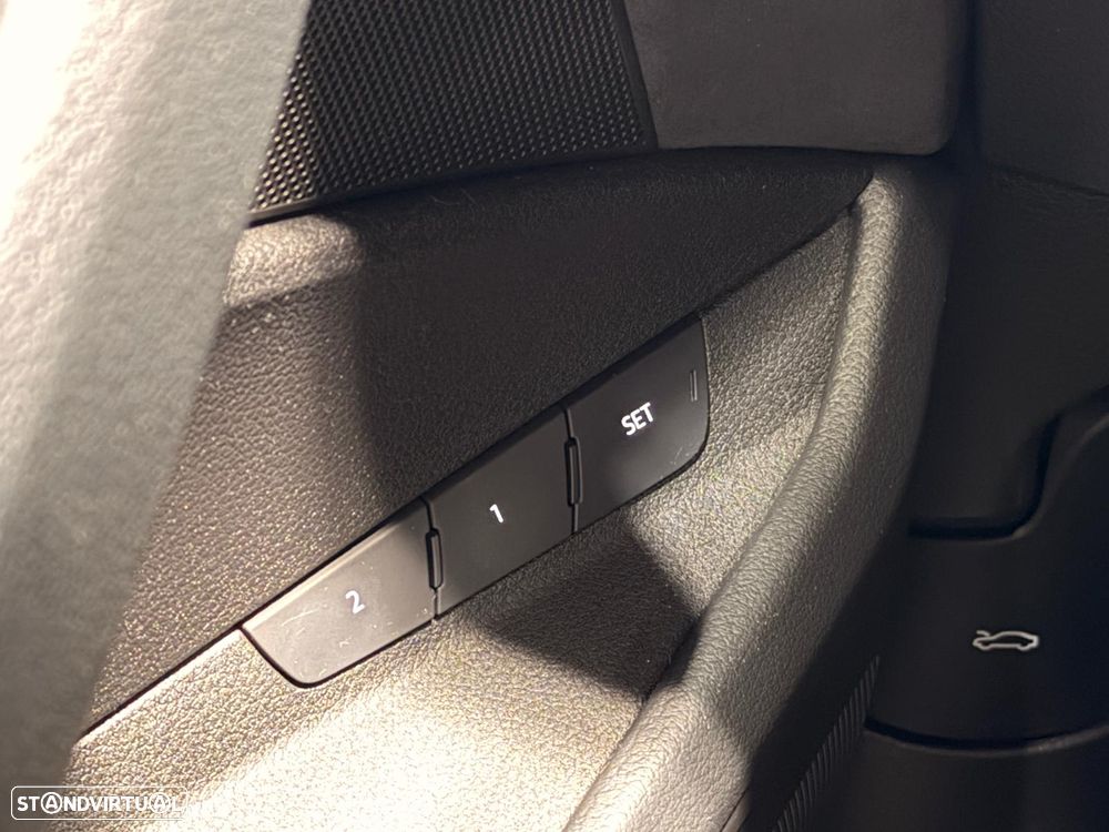 Audi e-tron 55 quattro S line - 32