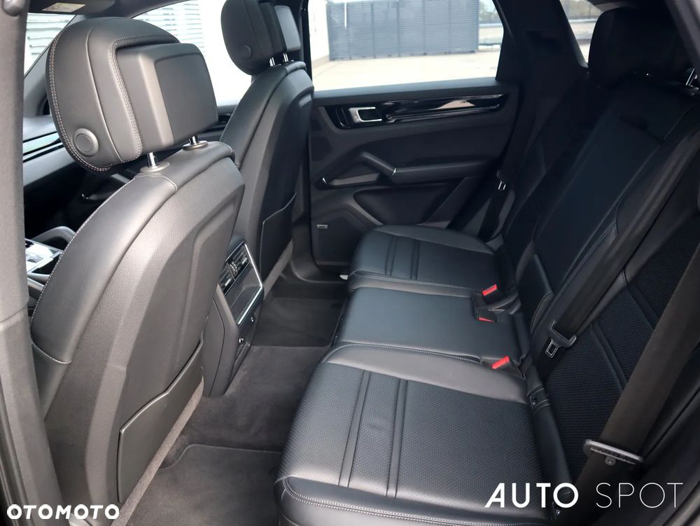 Porsche Cayenne E-Hybrid Tiptronic S - 40