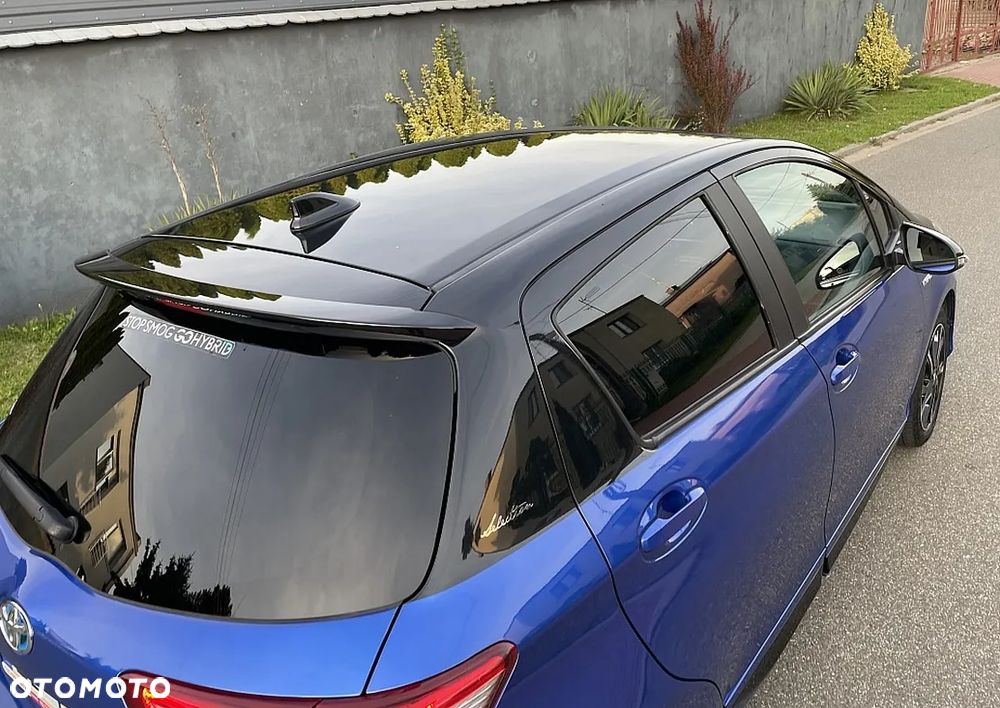 Toyota Yaris Hybrid 100 Selection Platinum - 28