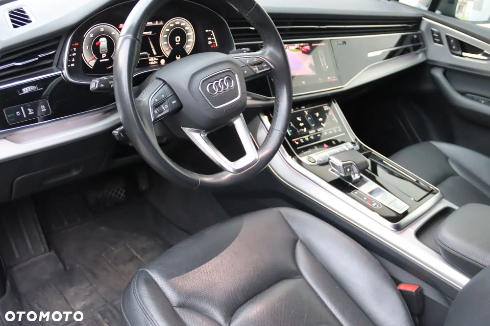 Audi Q7 - 12
