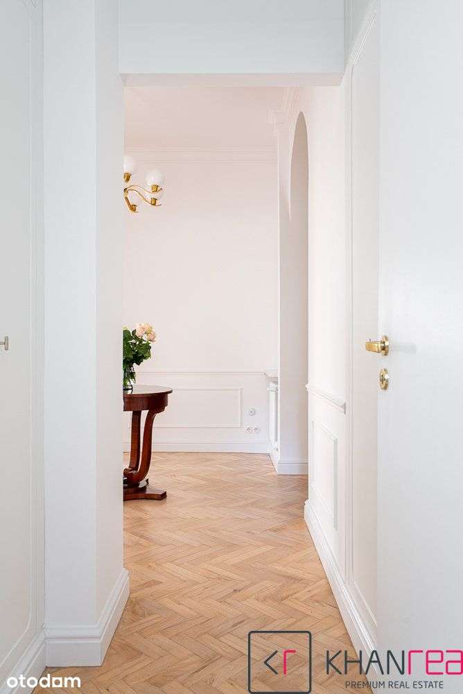 Reprezentacyjny apartament przy Łazienkach Królews