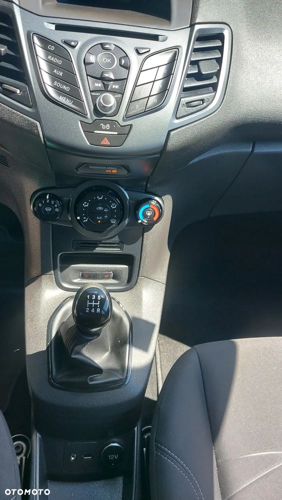 Ford Fiesta - 8